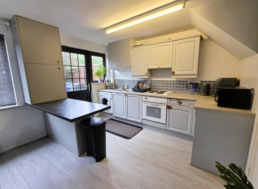 47 Erinvale Drive, Finaghy, Belfast, BT10 0GF
