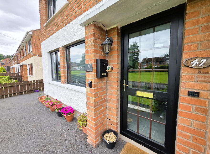 47 Erinvale Drive, Finaghy, Belfast, BT10 0GF