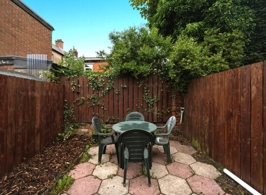 39 Devon Parade, Belfast, BT4 1LT