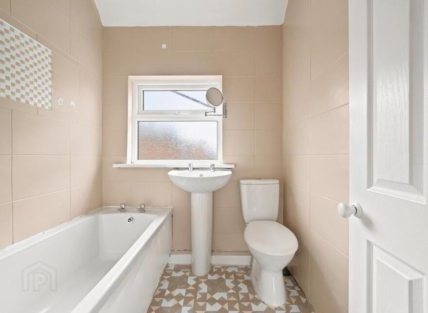 39 Devon Parade, Belfast, BT4 1LT