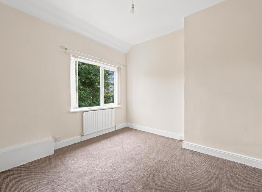 39 Devon Parade, Belfast, BT4 1LT