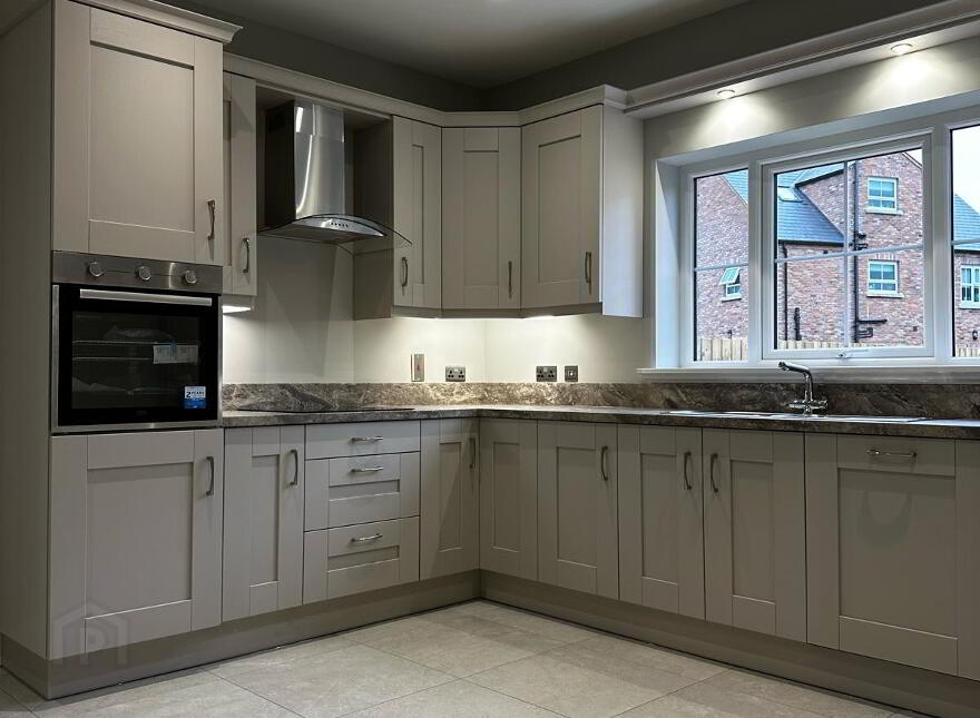 1B Castle Glen Avenue, Dungannon, BT71 6YF