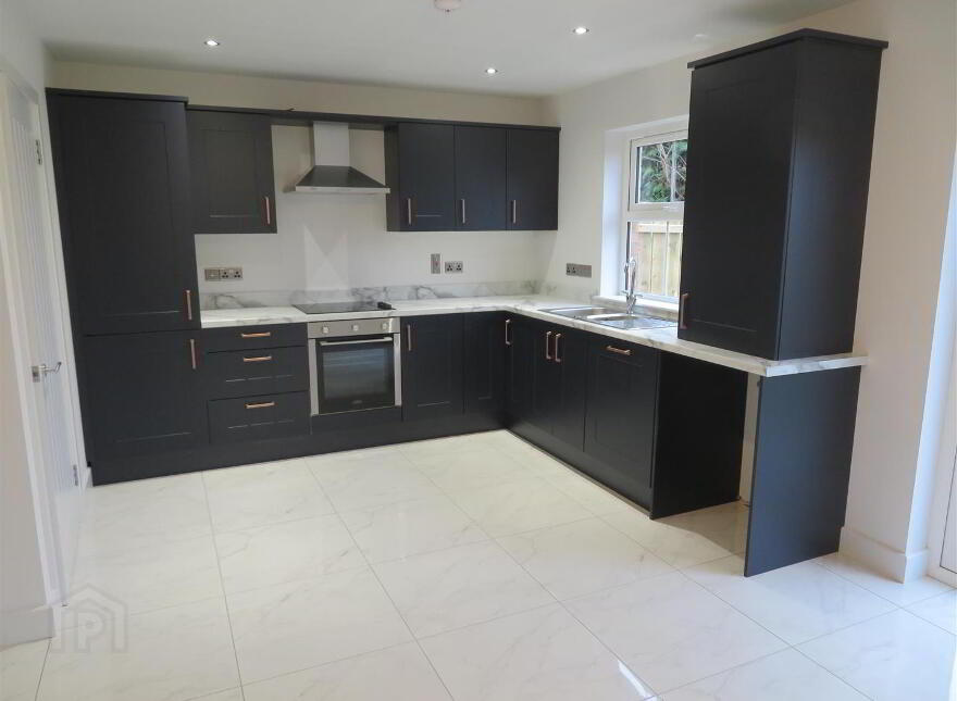 5 Charles Baron Court, Lurgan, BT66 7FW