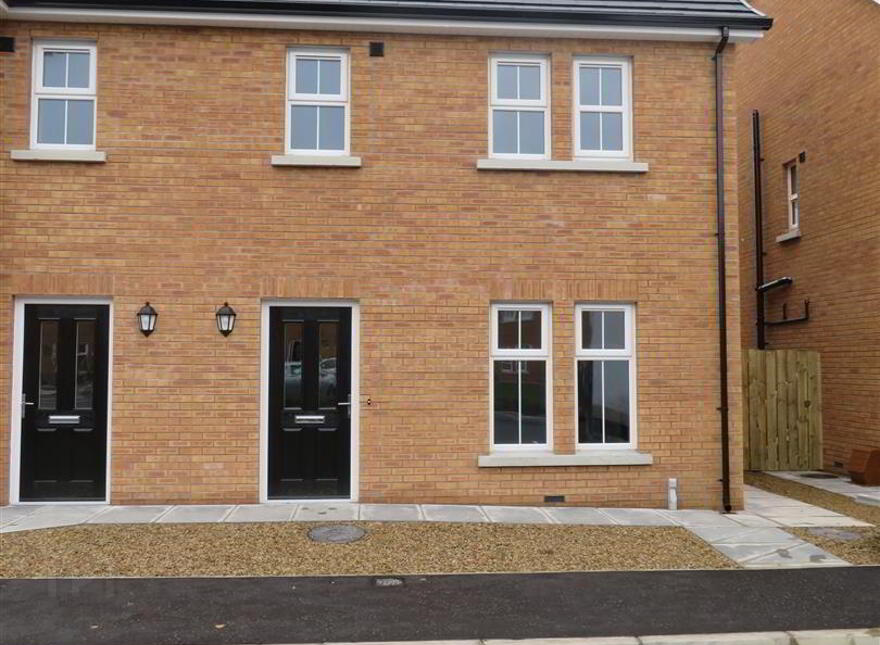 5 Charles Baron Court, Lurgan, BT66 7FW