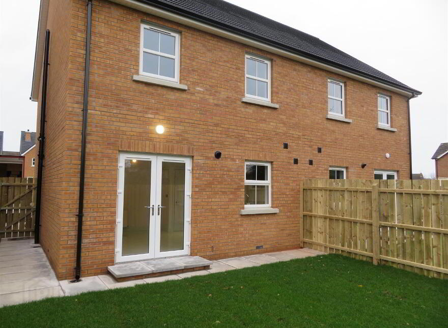 5 Charles Baron Court, Lurgan, BT66 7FW