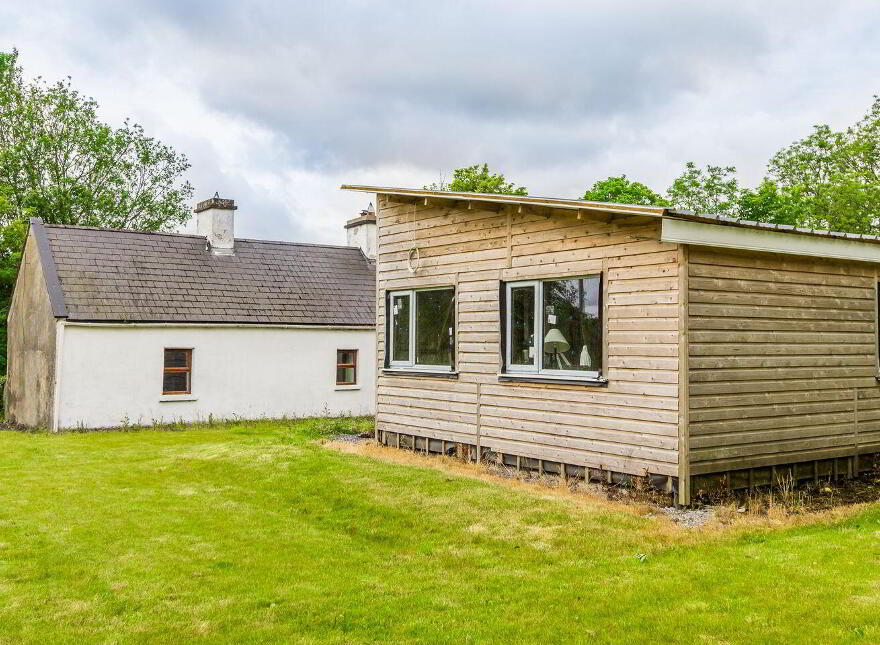 Limestone Cottage, Lisnanarriagh, Ballyleague, Ballyleague, F42RR02