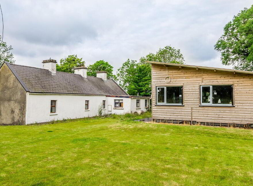 Limestone Cottage, Lisnanarriagh, Ballyleague, Ballyleague, F42RR02