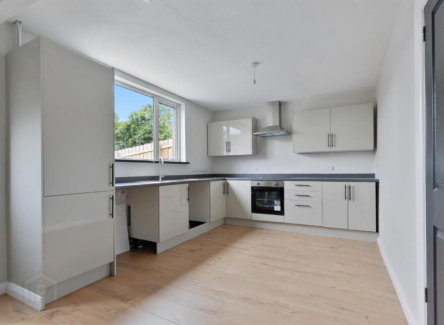 14 Glenvarna Square, Newtownabbey, BT36 5JG