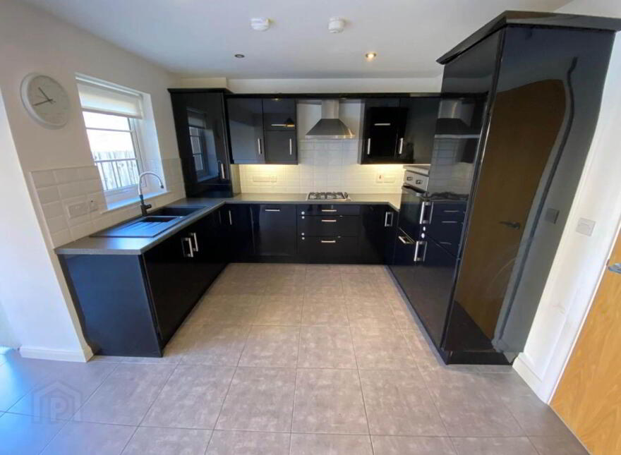 10 Eaton Court, Dunmurry, Belfast, BT17 9FT