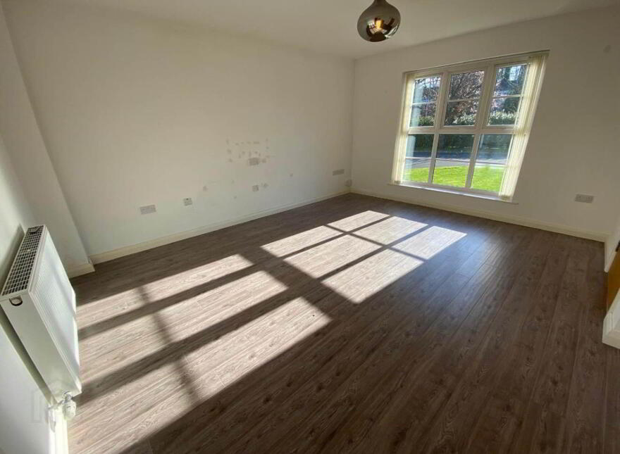 10 Eaton Court, Dunmurry, Belfast, BT17 9FT