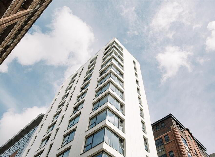 10 FX Building, 14 Montgomery Street, Belfast, BT1 4NX