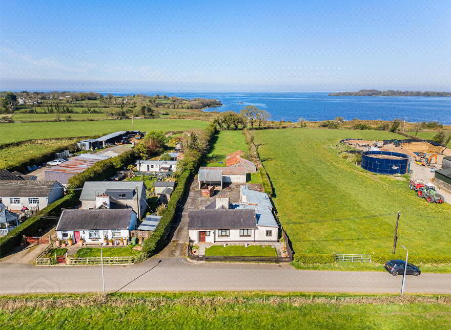 11 Shore Road, Ballinderry Upper, Lisburn, BT28 2LQ