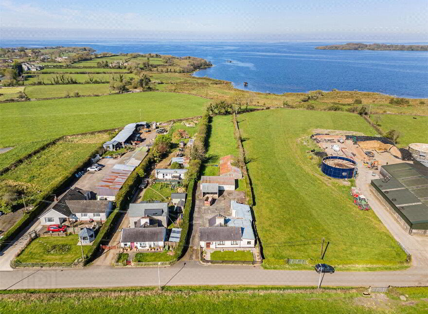 11 Shore Road, Ballinderry Upper, Lisburn, BT28 2LQ