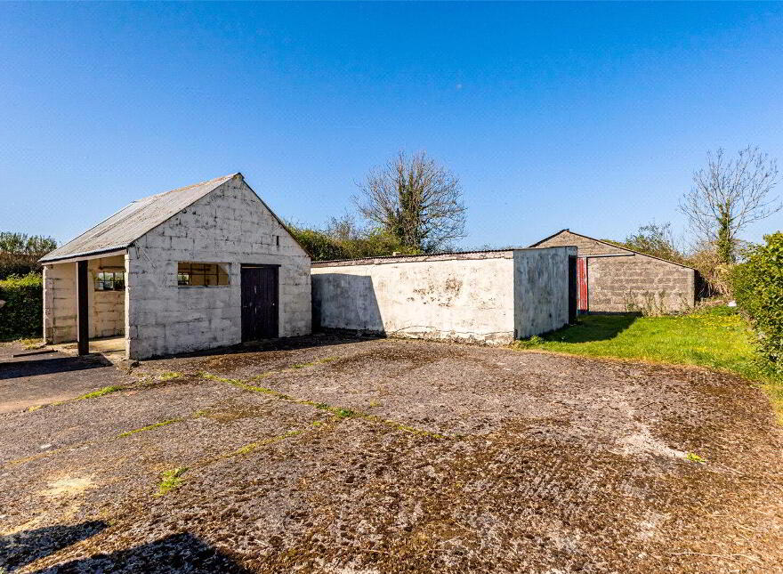11 Shore Road, Ballinderry Upper, Lisburn, BT28 2LQ
