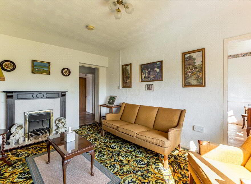 11 Shore Road, Ballinderry Upper, Lisburn, BT28 2LQ