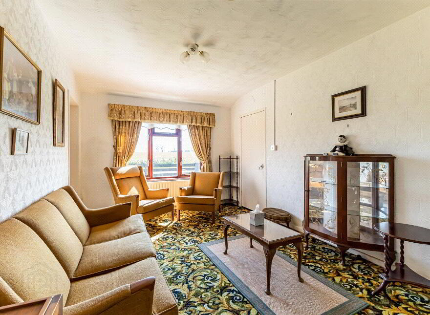 11 Shore Road, Ballinderry Upper, Lisburn, BT28 2LQ