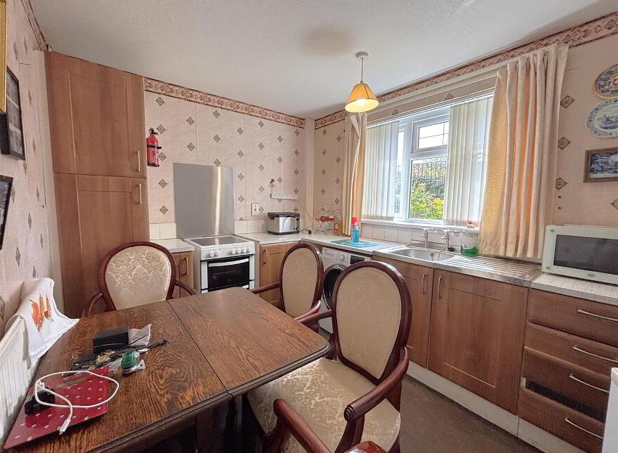 16 Wheatfield Drive, Belfast, BT14 7JW