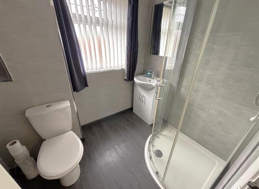 16 Wheatfield Drive, Belfast, BT14 7JW