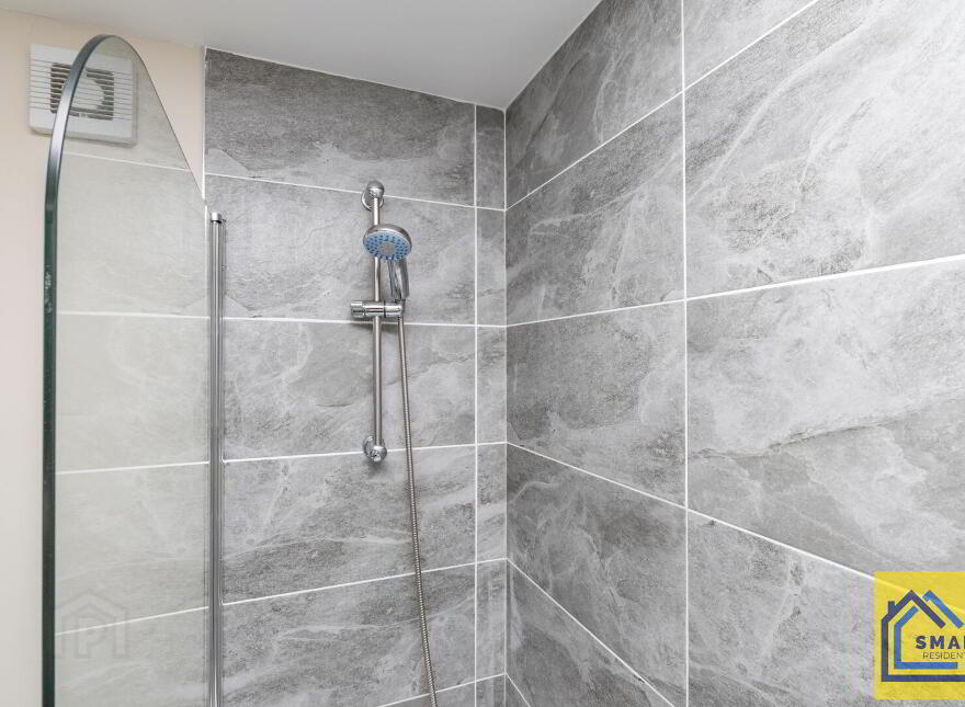 33 Byron Halt, Holywood, BT18 9JT