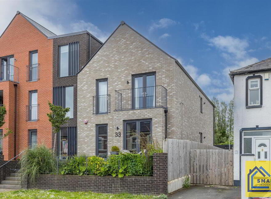 33 Byron Halt, Holywood, BT18 9JT