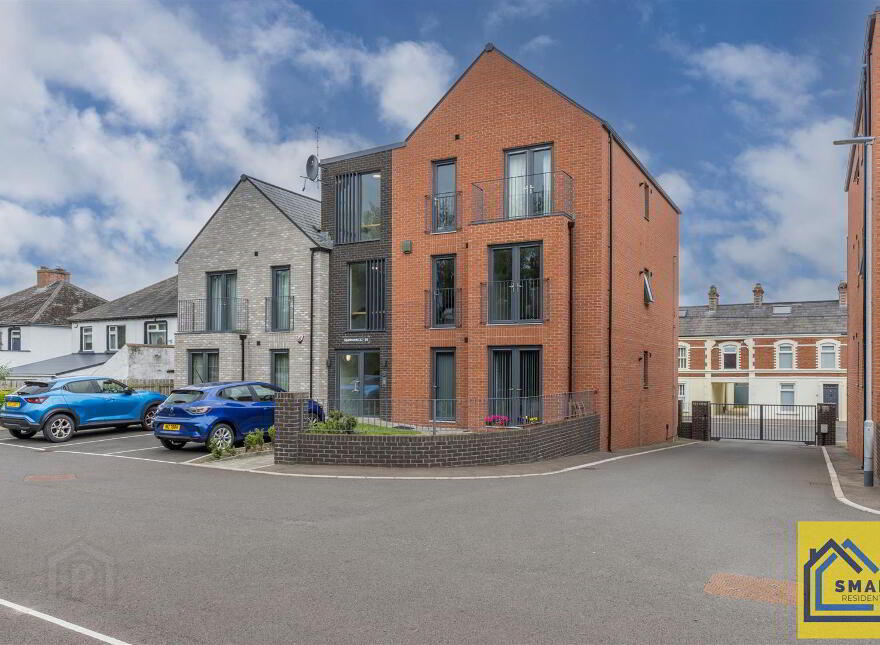 33 Byron Halt, Holywood, BT18 9JT