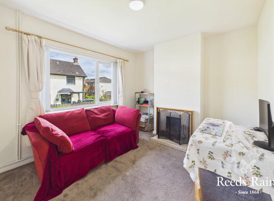 27 Kilwarlin Walk, Belvoir, Belfast, BT8 7EQ