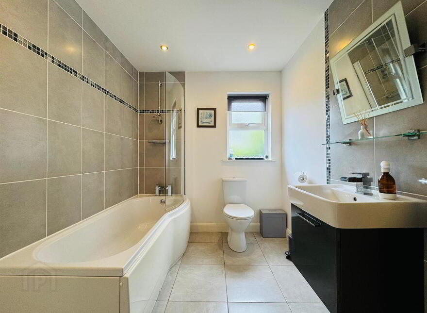 2 Loughshore Courtyard, Circular Road, Newtownabbey, BT37 0ZS