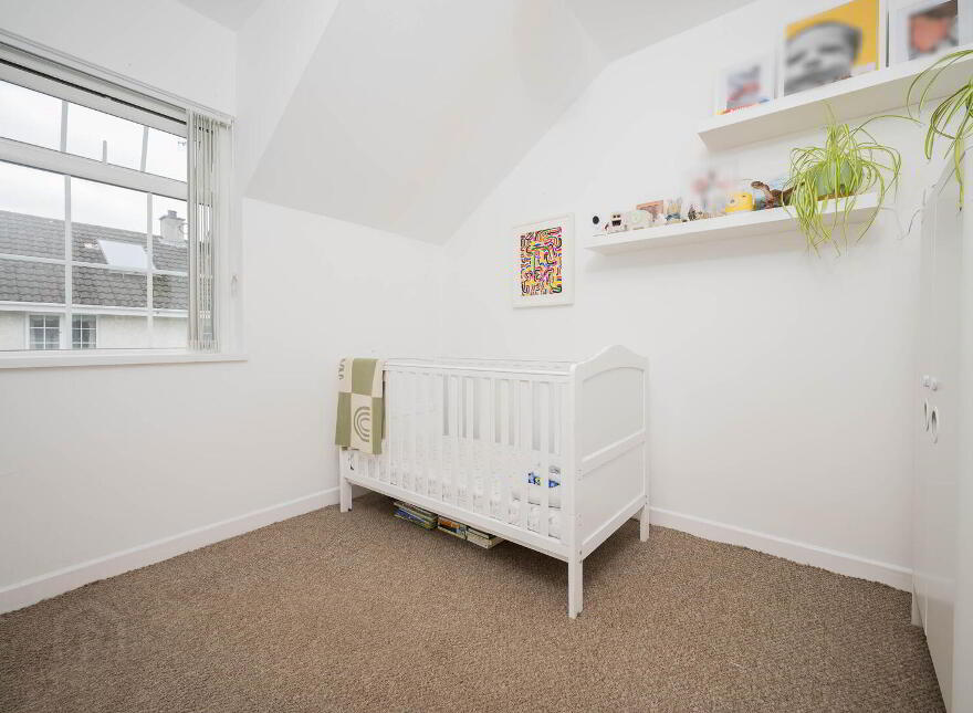 10 Hollymount Court, Belfast, BT10 0HA