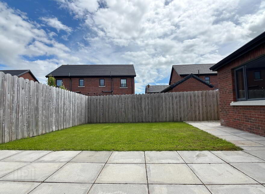 48 Beechcroft, Lurgan, BT66 7GL