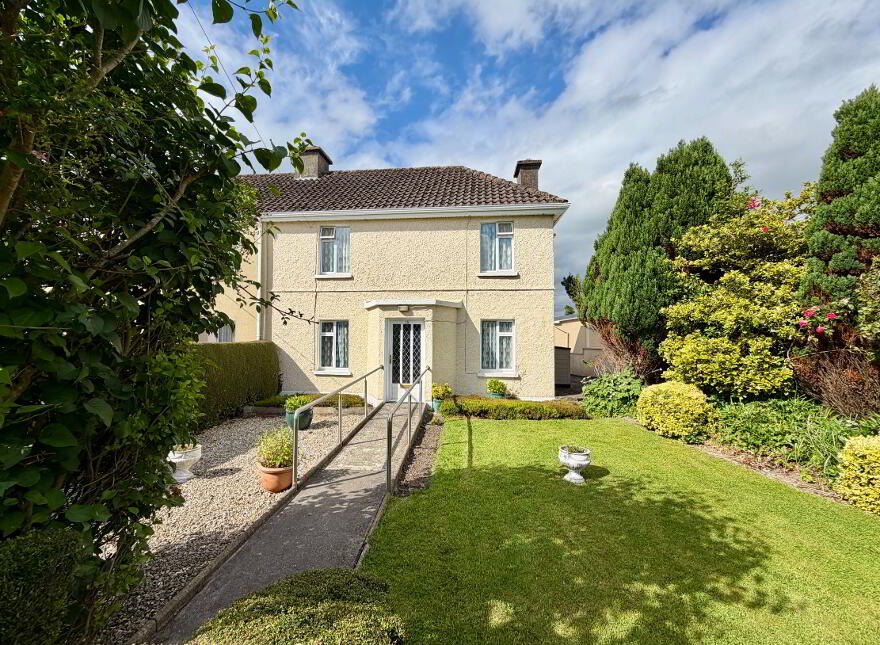 15 Holy Cross, Charleville, P56AD63