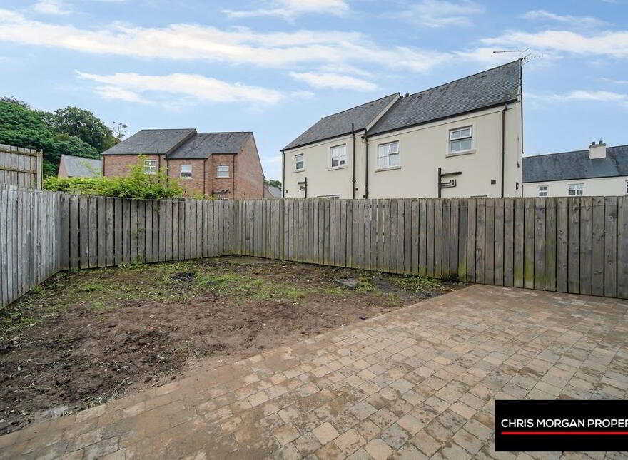 3 Castle Glen Ponds, Ranfurly Road, Dungannon, BT71 6XX