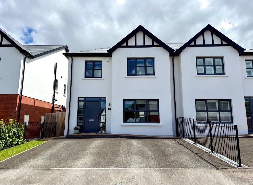 16 Lisowen, Limavady Road, Derry, BT47 6LY