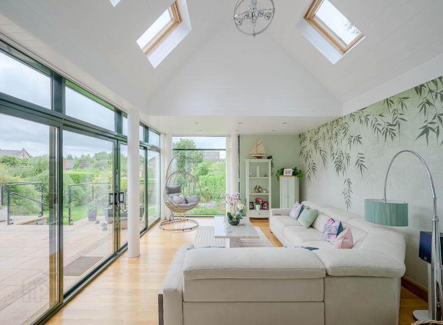 32A Maxwell Road, Bangor, BT20 3SG