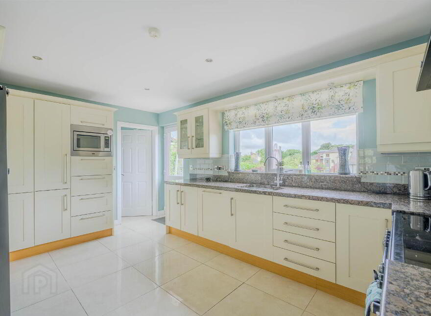 32A Maxwell Road, Bangor, BT20 3SG