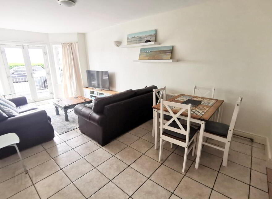 2 West Bay Apartments, 46-50 Mark Street, Portrush, BT56 8QB