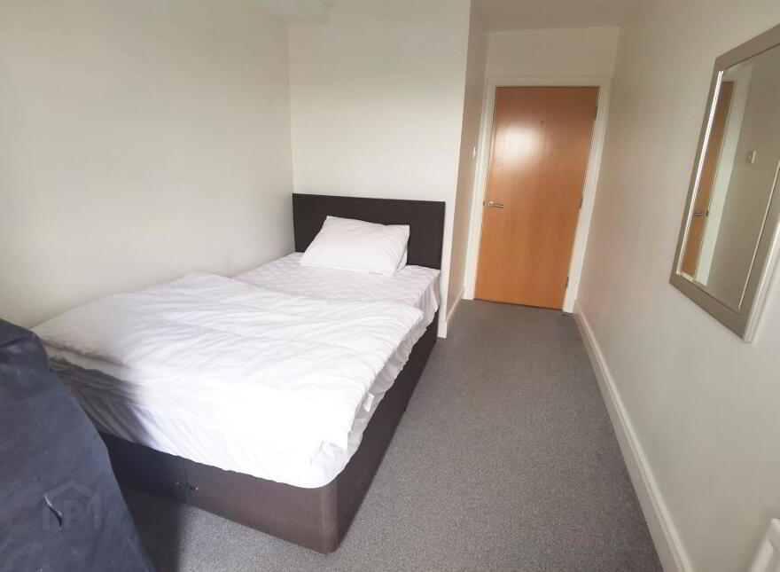 2 West Bay Apartments, 46-50 Mark Street, Portrush, BT56 8QB