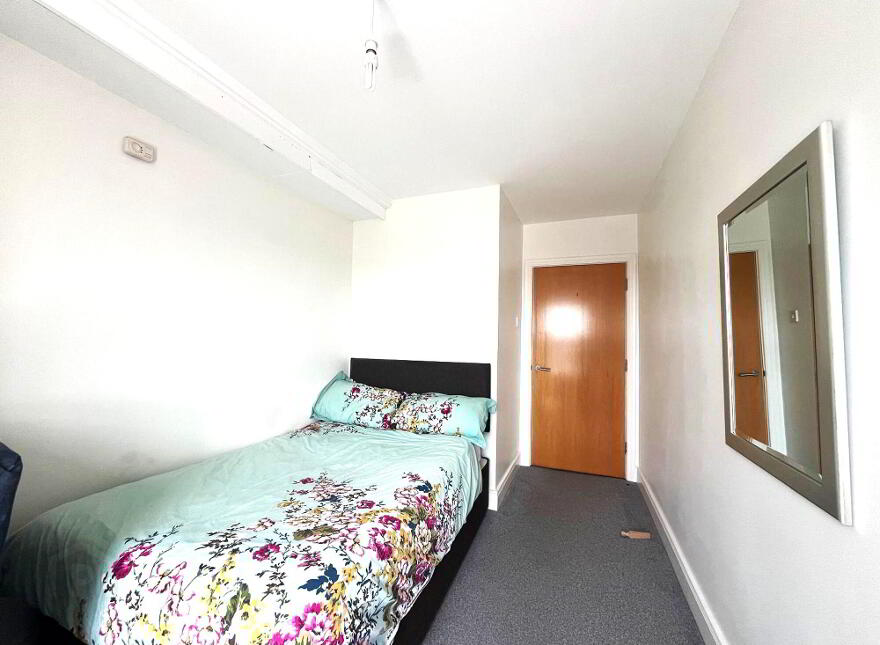 2 West Bay Apartments, 46-50 Mark Street, Portrush, BT56 8QB