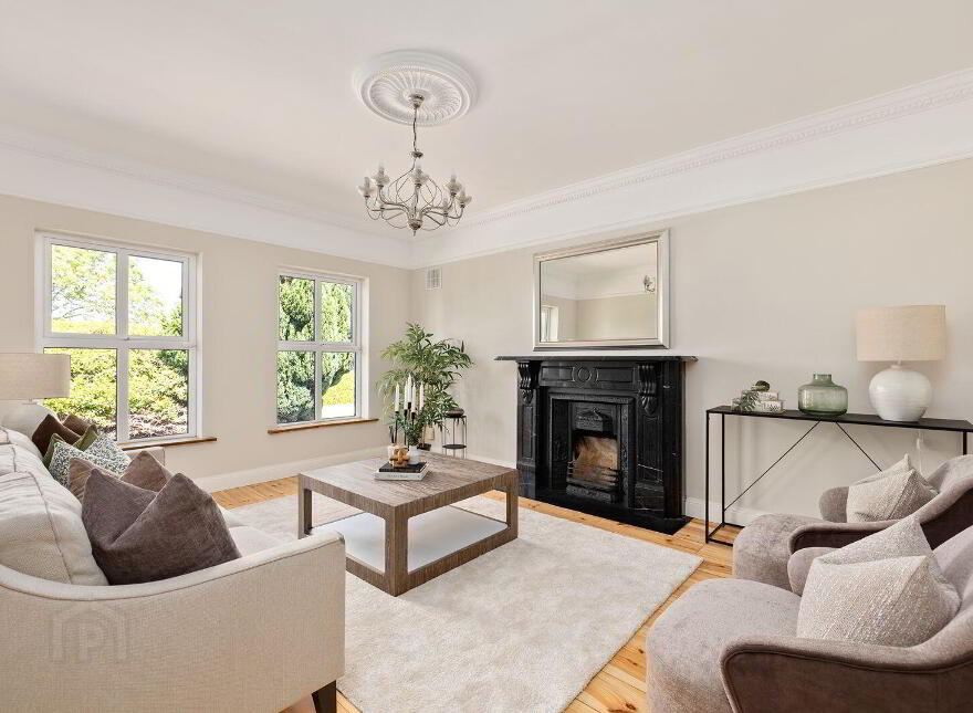 Ovidstown, Donadea, W91Y5A0