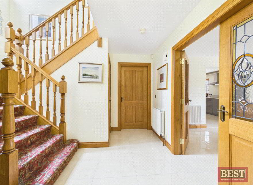 8 Rathdallan, Warrenpoint, Newry, BT34 3UQ