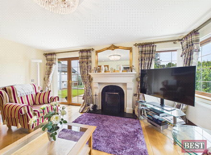 8 Rathdallan, Warrenpoint, Newry, BT34 3UQ