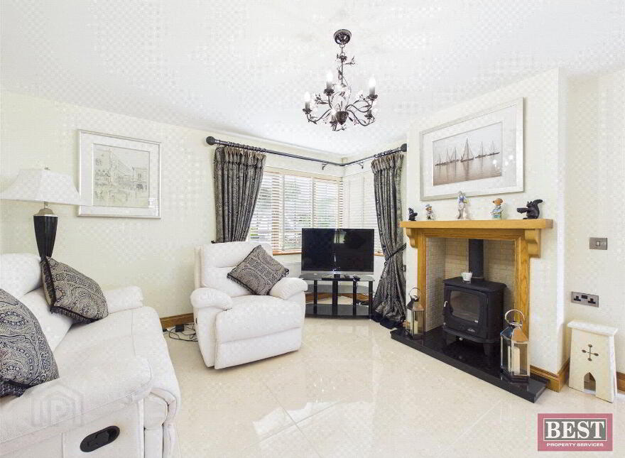 8 Rathdallan, Warrenpoint, Newry, BT34 3UQ