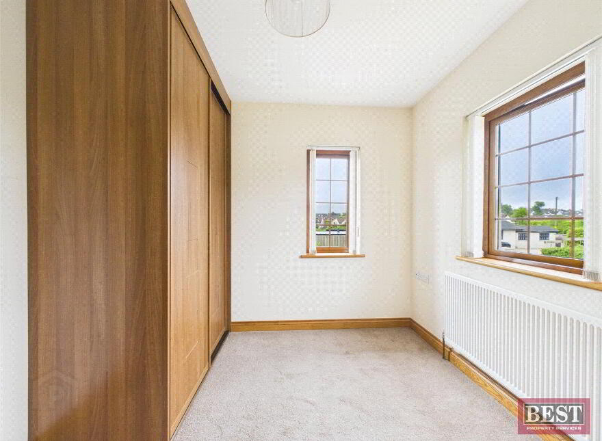 8 Rathdallan, Warrenpoint, Newry, BT34 3UQ