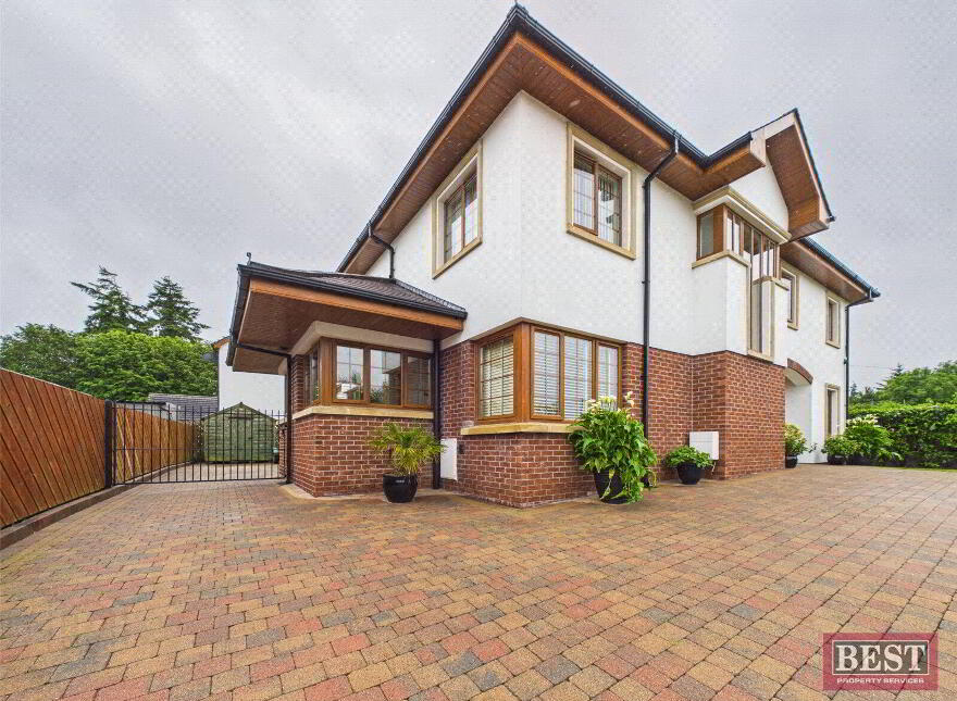 8 Rathdallan, Warrenpoint, Newry, BT34 3UQ