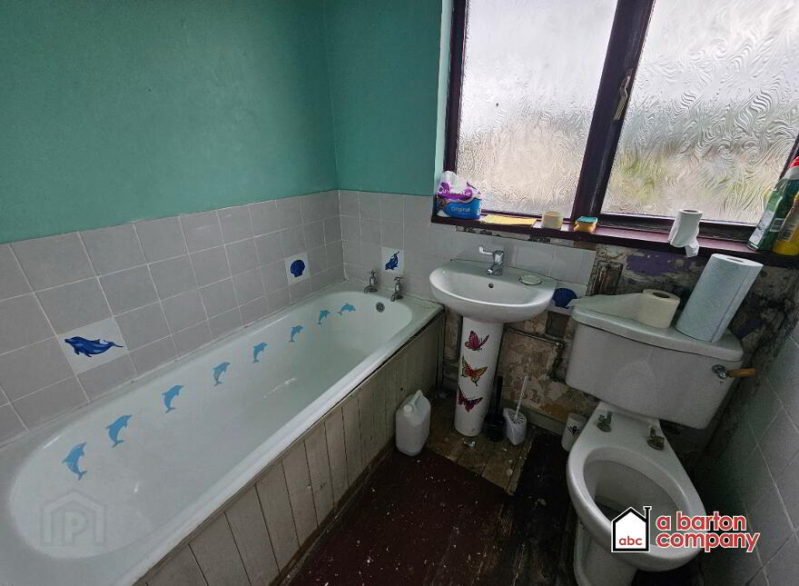 33 Queens Crescent, Glengormley, Newtownabbey, BT36 5HY