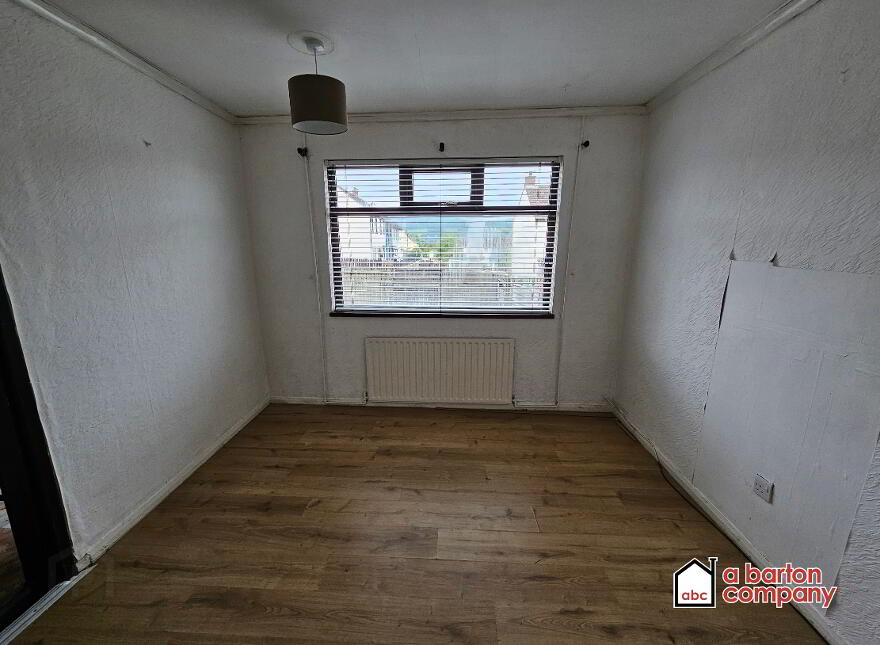 33 Queens Crescent, Glengormley, Newtownabbey, BT36 5HY