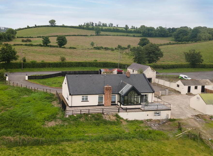76 Magheraknock Road, Ballynahinch, BT24 8TJ