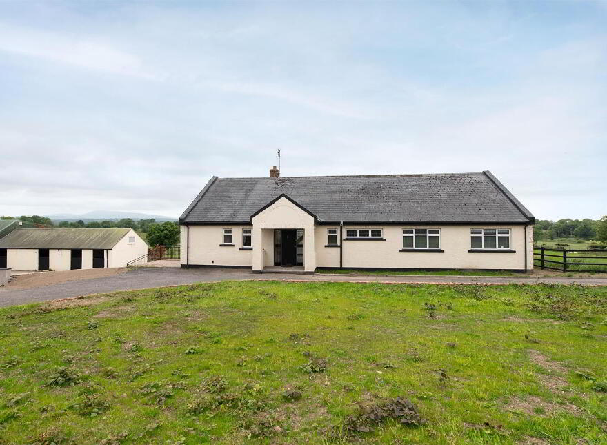 76 Magheraknock Road, Ballynahinch, BT24 8TJ
