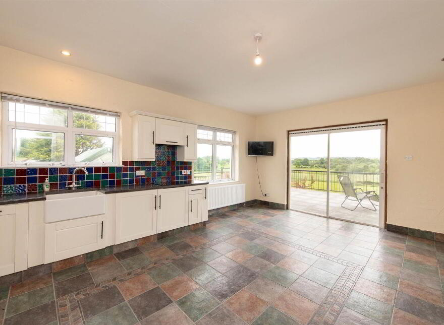 76 Magheraknock Road, Ballynahinch, BT24 8TJ