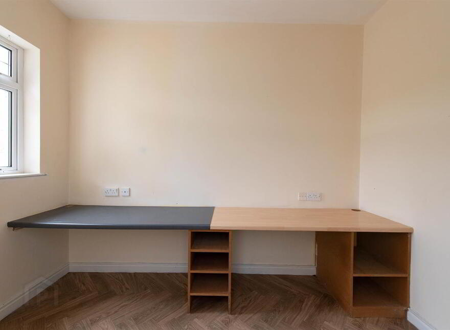 76 Magheraknock Road, Ballynahinch, BT24 8TJ
