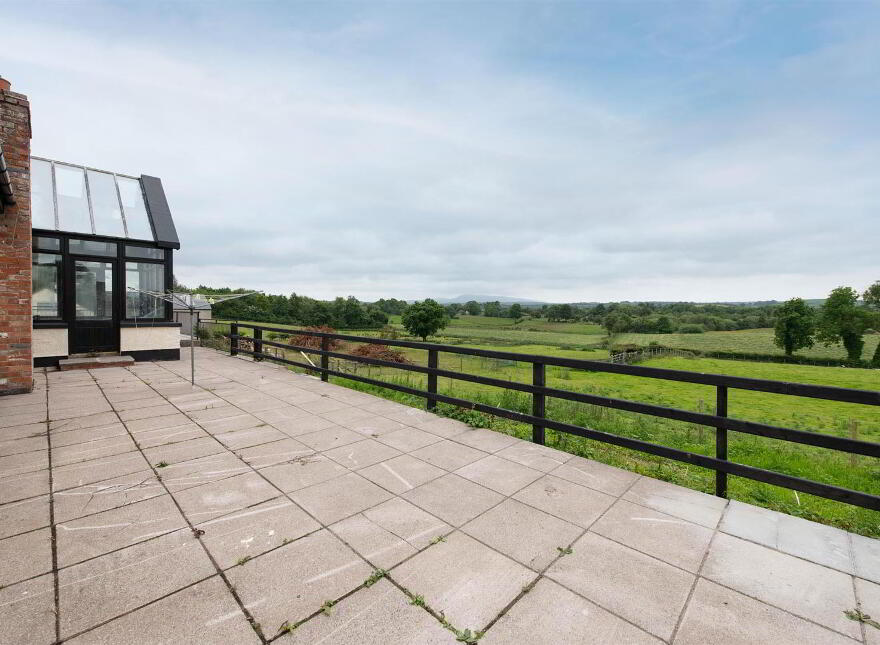 76 Magheraknock Road, Ballynahinch, BT24 8TJ
